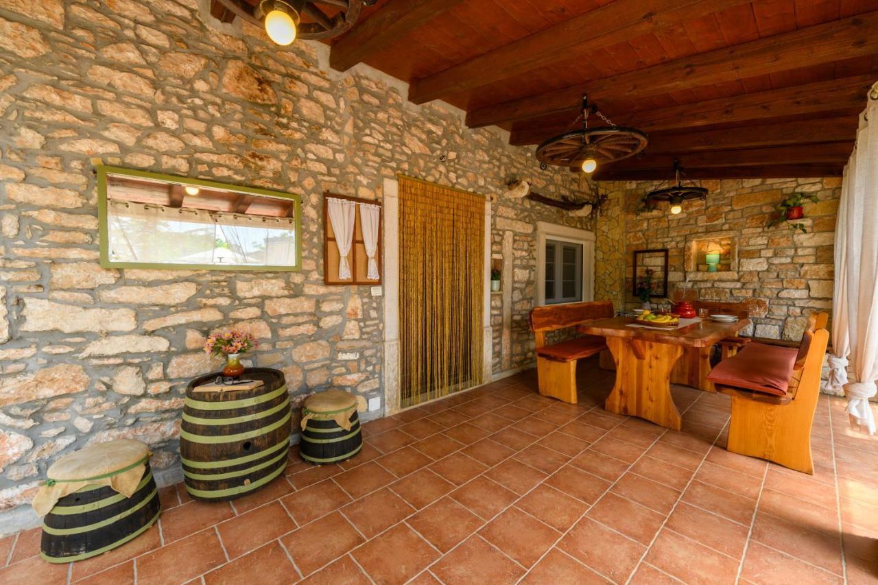 Rustic Istrian House Varesco Villa Krnica Dış mekan fotoğraf